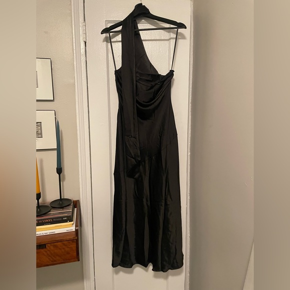 Hello Molly Scarf Dress - Picture 6 of 11